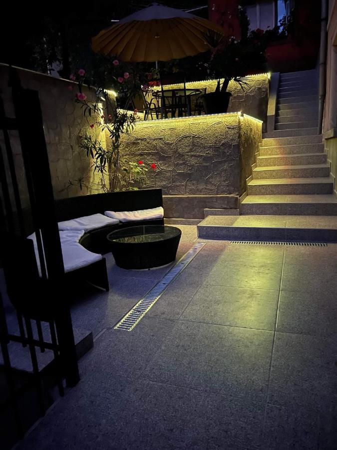Casa Simionov Apartamento Băile Herculane Exterior foto